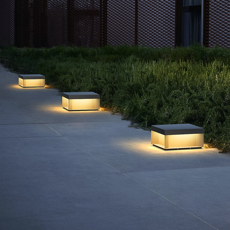 Eosyn — Solar Block Path Light
